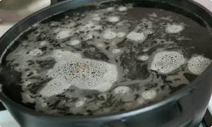 dissolve the ingredients in boiling water