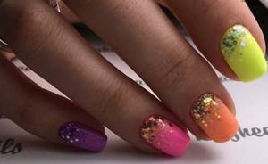 Multi-colored manicure with sparkles