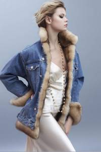 What to wear with a denim jacket with fur