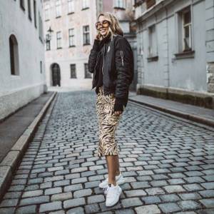 What to wear with winter women&#39;s sneakers photo ideas_5