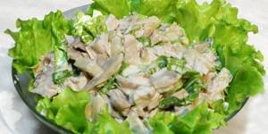 Salad with champignons and pickles