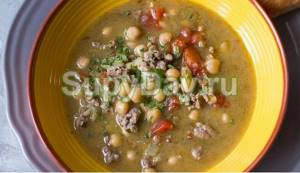 Shurpa with chickpeas and lamb