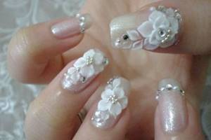 Wedding acrylic manicure design