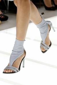 Светлые туфли (Louis Vuitton)