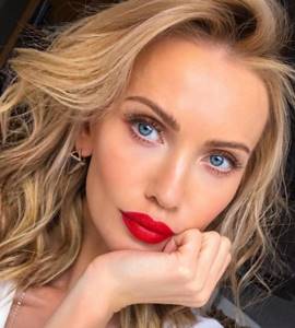 Tatyana Korsakova red lipstick