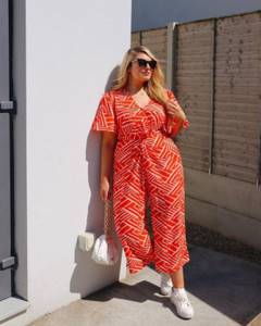 Trendy looks for plus size people spring-summer 2021: let’s get inspired together!