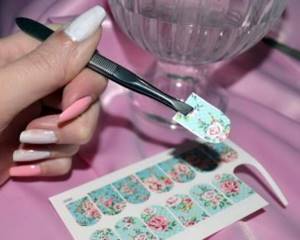 cutting out nail sticker