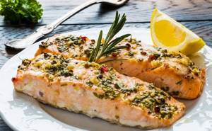 Salmon baked in the microwave - tasty, simple and fast