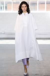 Women&#39;s tunics spring-summer 2021 - Long wide white tunic Creatures of Comfort